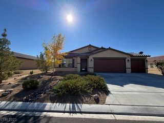 3945 East Gunnison Avenue, Pahrump, NV 89061