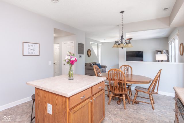 9652 Rhodes Court, Avon, IN 46123