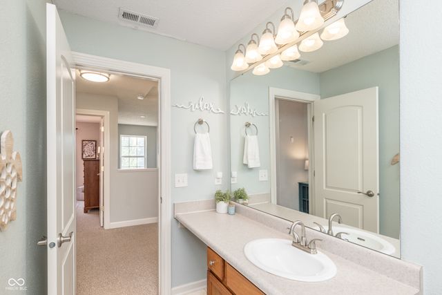 9652 Rhodes Court, Avon, IN 46123