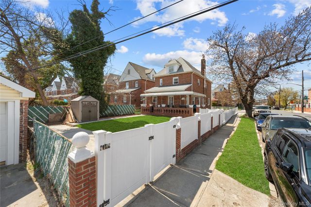 13301 226th Street, Laurelton, NY 11413