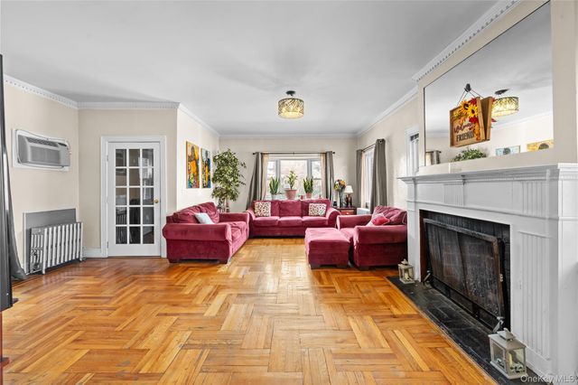 13301 226th Street, Laurelton, NY 11413