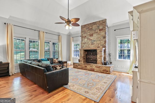 583 Haynie Road, Moreland, GA 30259