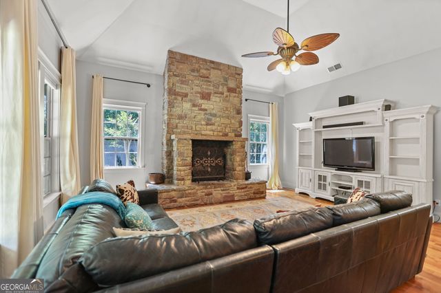 583 Haynie Road, Moreland, GA 30259