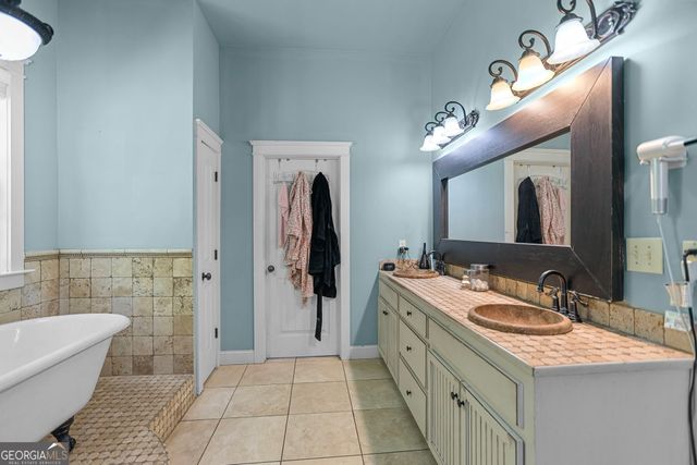 583 Haynie Road, Moreland, GA 30259