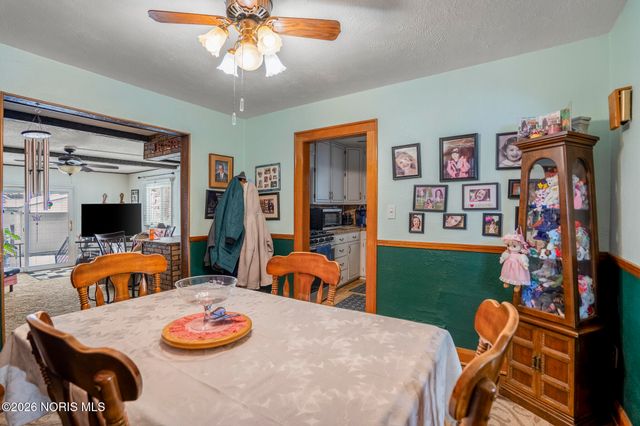 2544 Oak Grove Place, Toledo, OH 43613