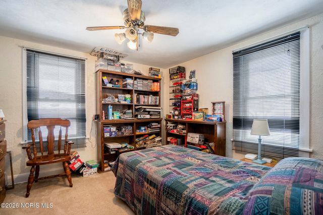 2544 Oak Grove Place, Toledo, OH 43613