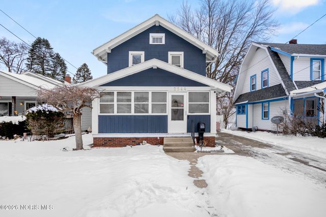 2544 Oak Grove Place, Toledo, OH 43613