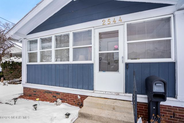 2544 Oak Grove Place, Toledo, OH 43613