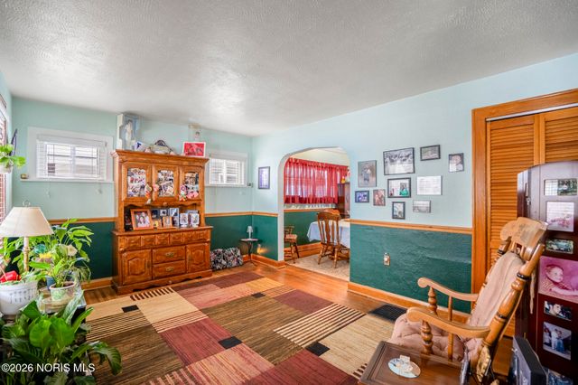 2544 Oak Grove Place, Toledo, OH 43613