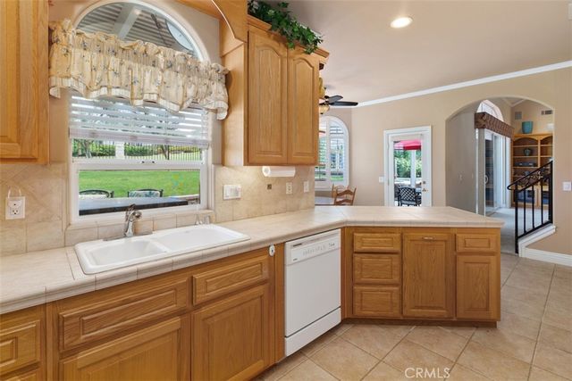 38410 Shoal Creek, Murrieta, CA 92562