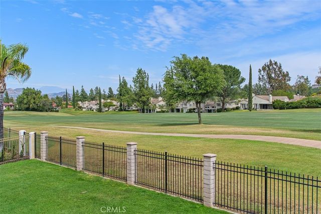 38410 Shoal Creek, Murrieta, CA 92562