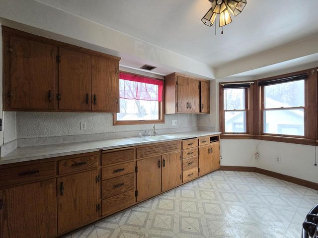 4123 W Good Hope ROAD, Milwaukee, WI 53209