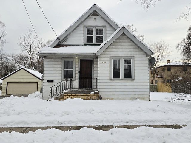4123 W Good Hope ROAD, Milwaukee, WI 53209