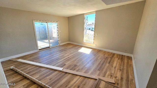 2202 W HEATHERBRAE Drive, Phoenix, AZ 85015