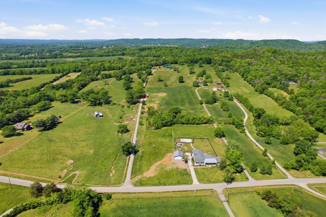2982 McCanless Rd, Nolensville, TN 37135
