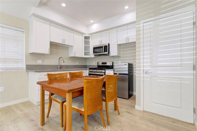 6600 Charlesworth Avenue, North Hollywood, CA 91606