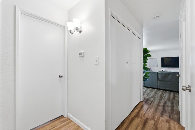 10 W 9th Street, Clovis, CA 93612