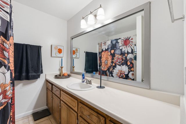 10 W 9th Street, Clovis, CA 93612