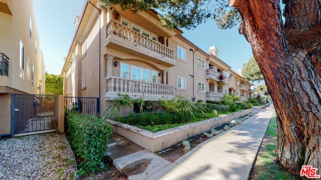 11440 National Boulevard 2, Los Angeles, CA 90064