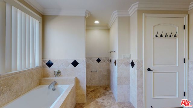 11440 National Boulevard 2, Los Angeles, CA 90064