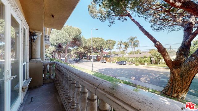 11440 National Boulevard 2, Los Angeles, CA 90064
