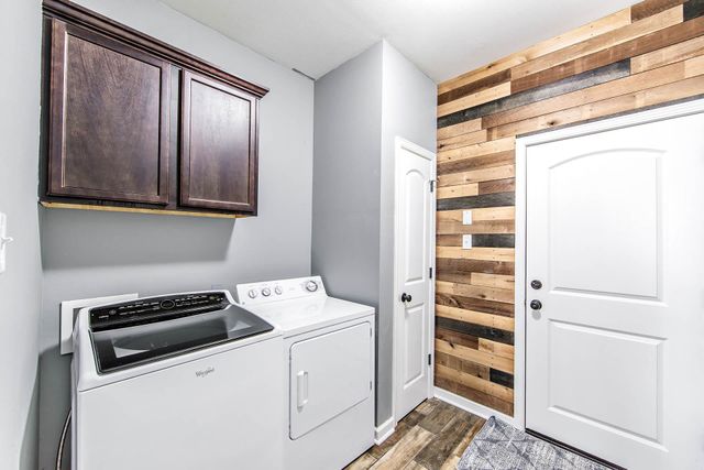 437 Christopher Dr, Houma, LA 70364