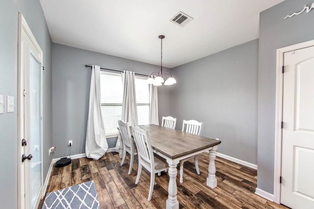 437 Christopher Dr, Houma, LA 70364