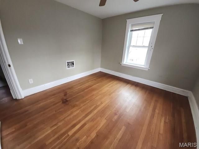 4660 Ray Avenue, St Louis, MO 63116