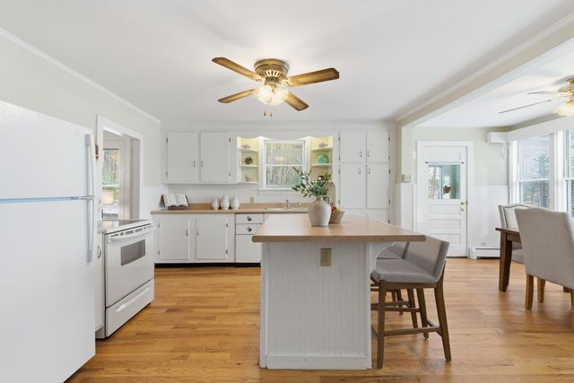 408 Manchester Road, Auburn, NH 03032