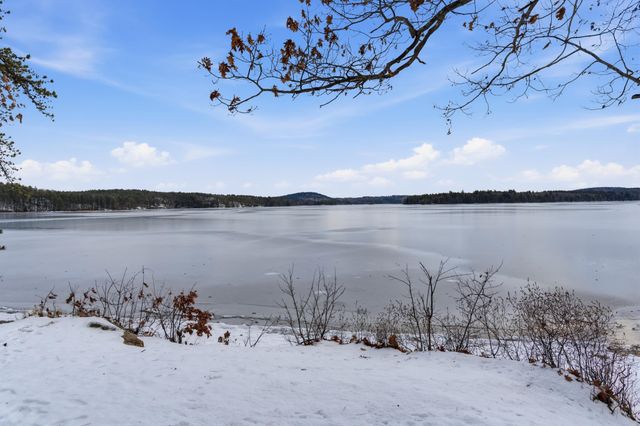 408 Manchester Road, Auburn, NH 03032