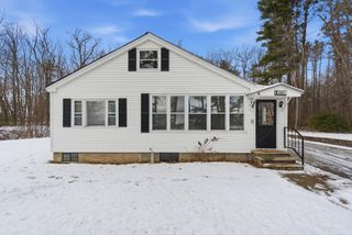 408 Manchester Road, Auburn, NH 03032