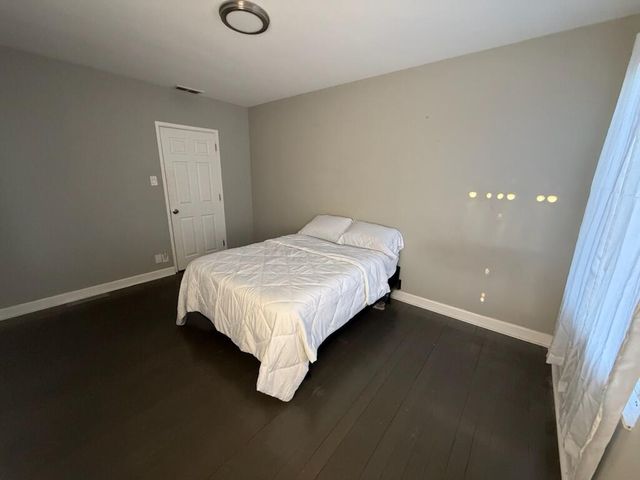 140 Morningside Avenue, Gary, IN 46408