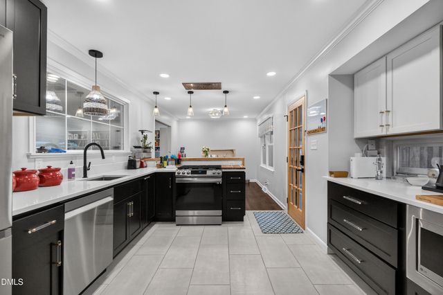 1300 Leclair Street, Chapel Hill, NC 27517