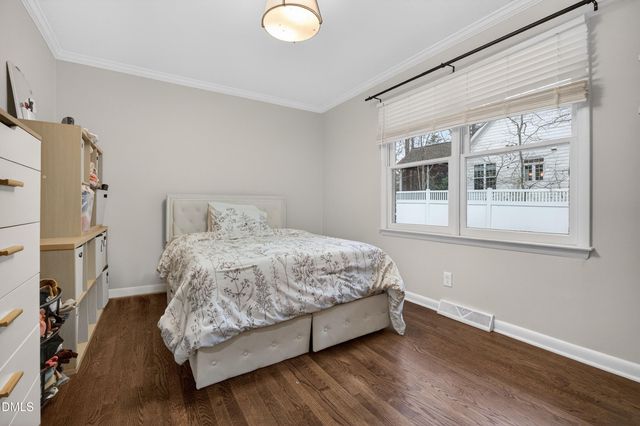 1300 Leclair Street, Chapel Hill, NC 27517