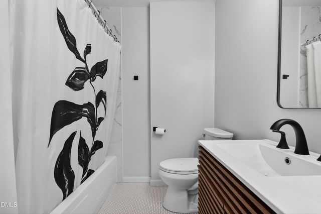 1300 Leclair Street, Chapel Hill, NC 27517