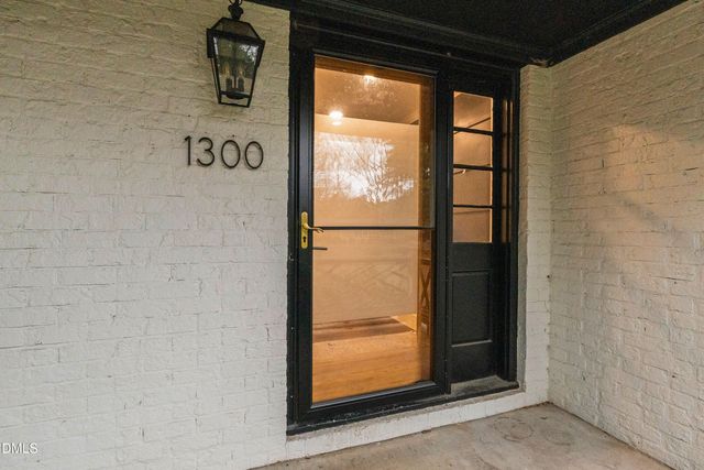 1300 Leclair Street, Chapel Hill, NC 27517