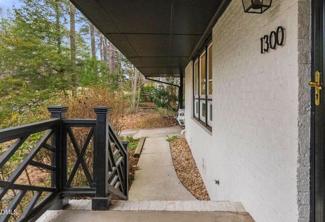 1300 Leclair Street, Chapel Hill, NC 27517