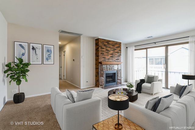 261 Driftwood Lane A2, Schaumburg, IL 60193