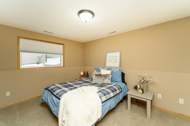 3852 46th Avenue NW, Rochester, MN 55901