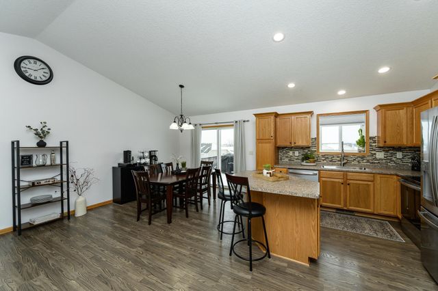 3852 46th Avenue NW, Rochester, MN 55901