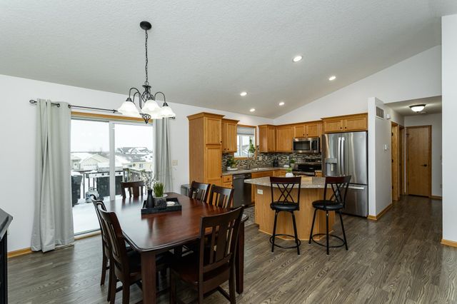 3852 46th Avenue NW, Rochester, MN 55901