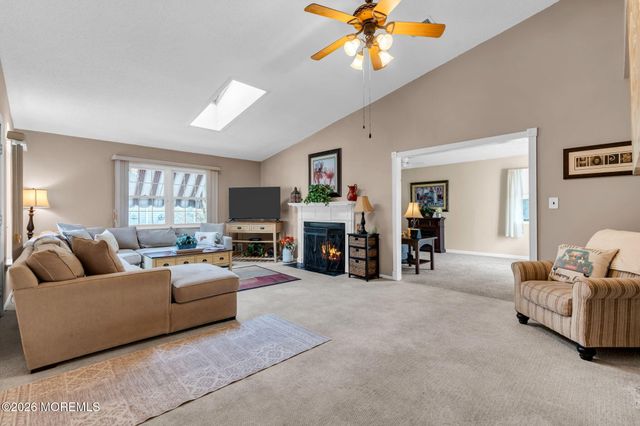 46 Pilgrim Avenue, Tinton Falls, NJ 07753