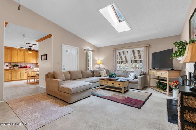 46 Pilgrim Avenue, Tinton Falls, NJ 07753