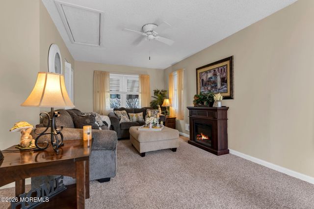 46 Pilgrim Avenue, Tinton Falls, NJ 07753