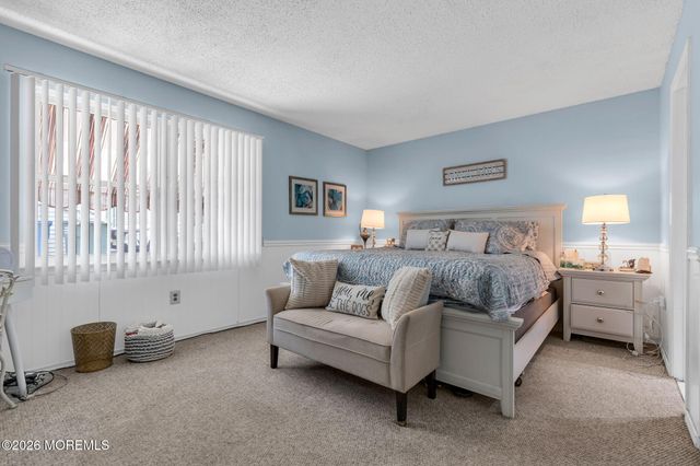 46 Pilgrim Avenue, Tinton Falls, NJ 07753