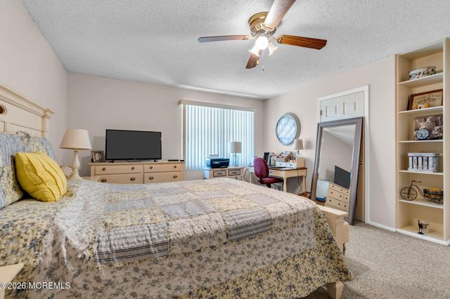 46 Pilgrim Avenue, Tinton Falls, NJ 07753