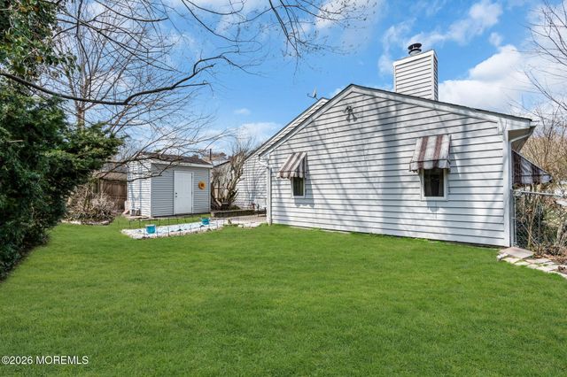 46 Pilgrim Avenue, Tinton Falls, NJ 07753