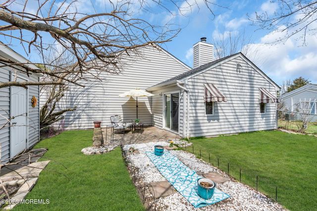 46 Pilgrim Avenue, Tinton Falls, NJ 07753