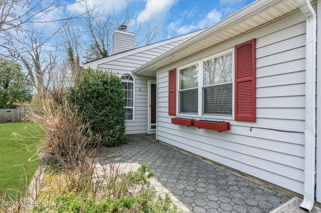 46 Pilgrim Avenue, Tinton Falls, NJ 07753