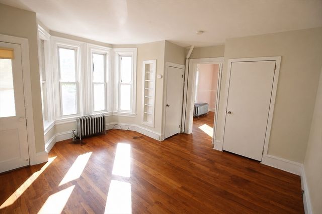 90 Mount Vernon 1F, Lowell, MA 01852